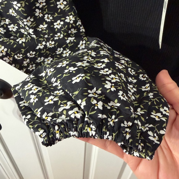 Anthropologie Black Floral Puff Sleeve top small Ribbed knit NWT $98 - Picture 5 of 10